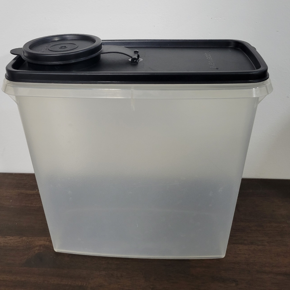 Tupperware Cereal Storer